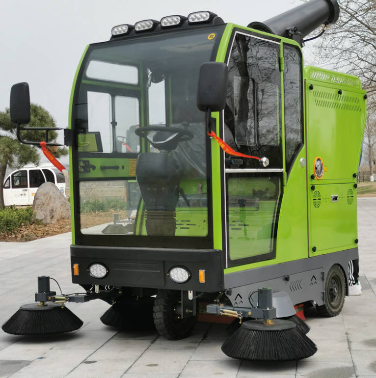 静安道路清洁广泛应用电动环卫清扫车